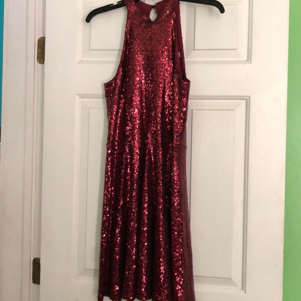 Burgundy sequin short prom dress
